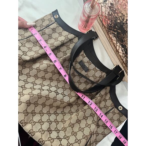Gucci GG Canvas Shoulder Bag - Picture 12 of 13